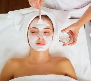 Schoonheidsspecialiste behandeling
