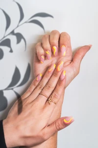 thumbnail_Nagels Babette Klaar